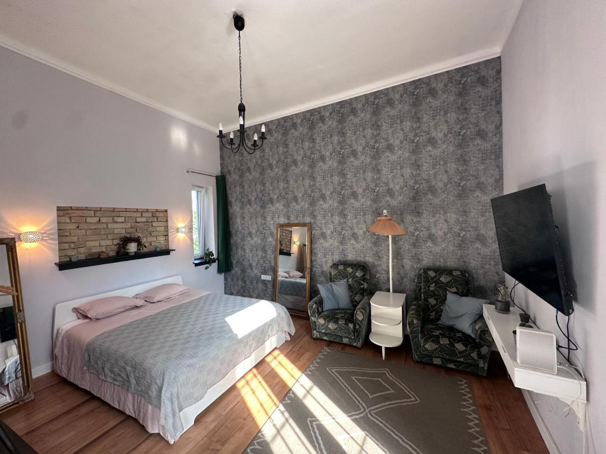Centrally Located Studio Near Keleti Palyaudvar Budapest Exterior photo